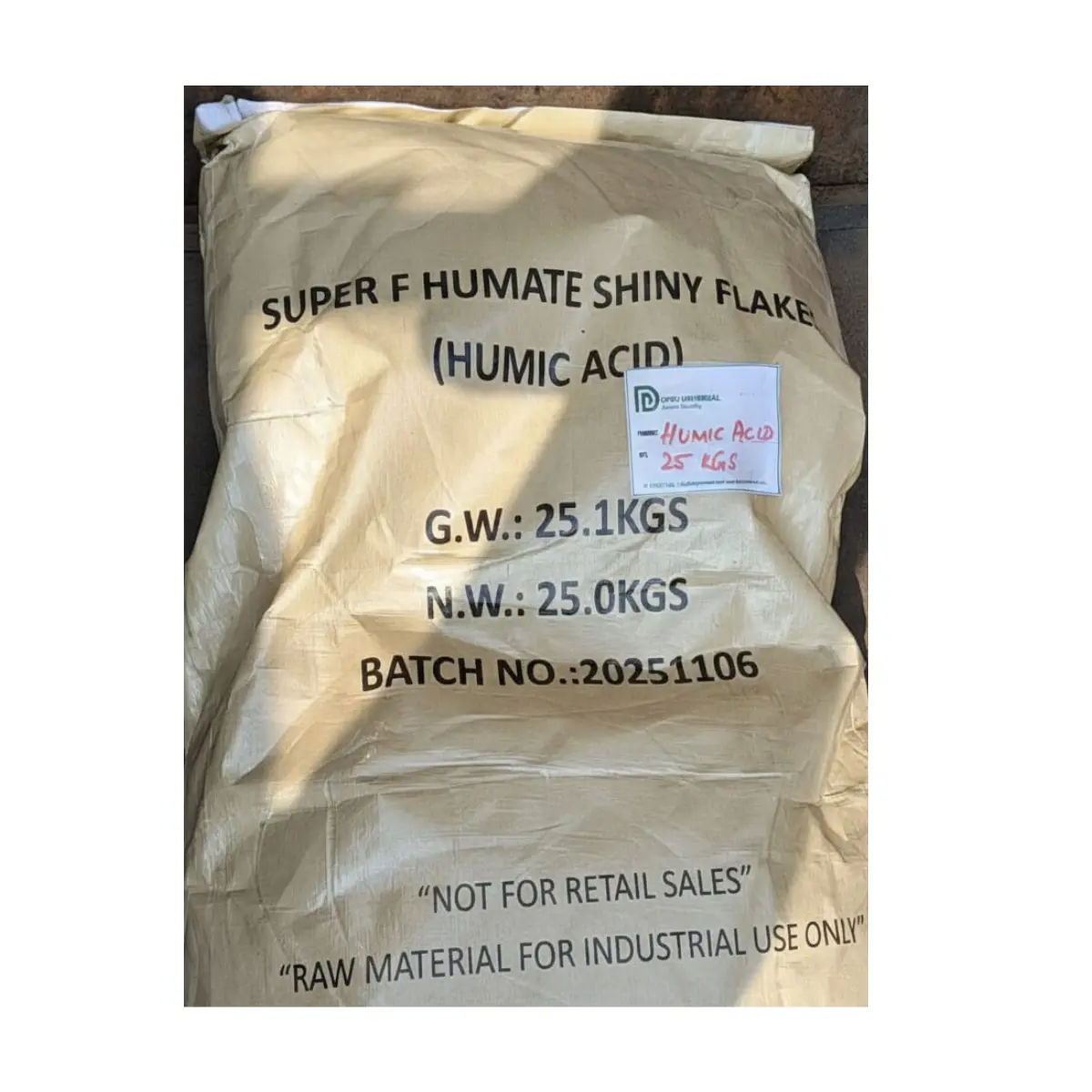 Humic Acid Potassium Humate Shiny Flakes (Humic Acid 98%) - DPRJ Universal