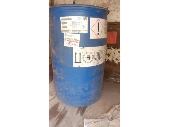 Nonylphenol Ethoxylate 9.5 Moles (NP 9.5) manufacturer and supplier DPRJ Universal in Mumbai