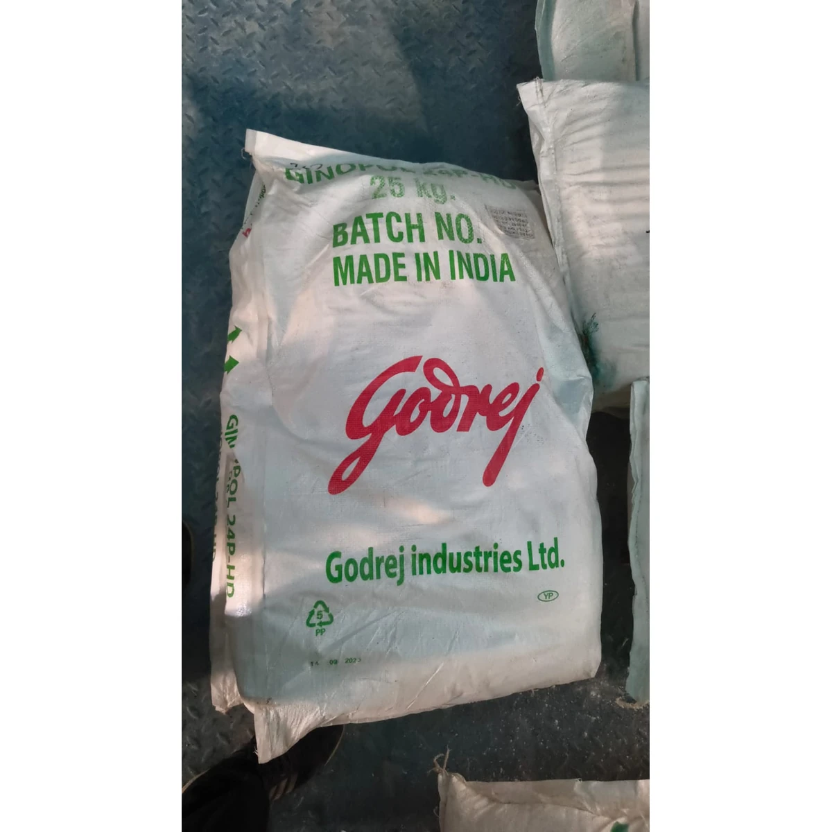 SLS Powder: Sodium Lauryl Sulfate Bulk Chemical Supply bulk supply photo 3 of 7 - DPRJ Universal